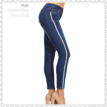 Load image into Gallery viewer, Dazzle Me Down (Curvy ) Encore Jeans
